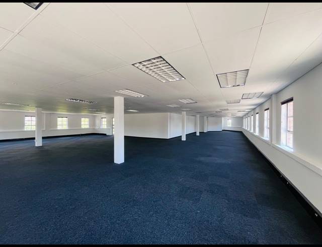 360M² OFFICE TO LET IN FOURWAYS